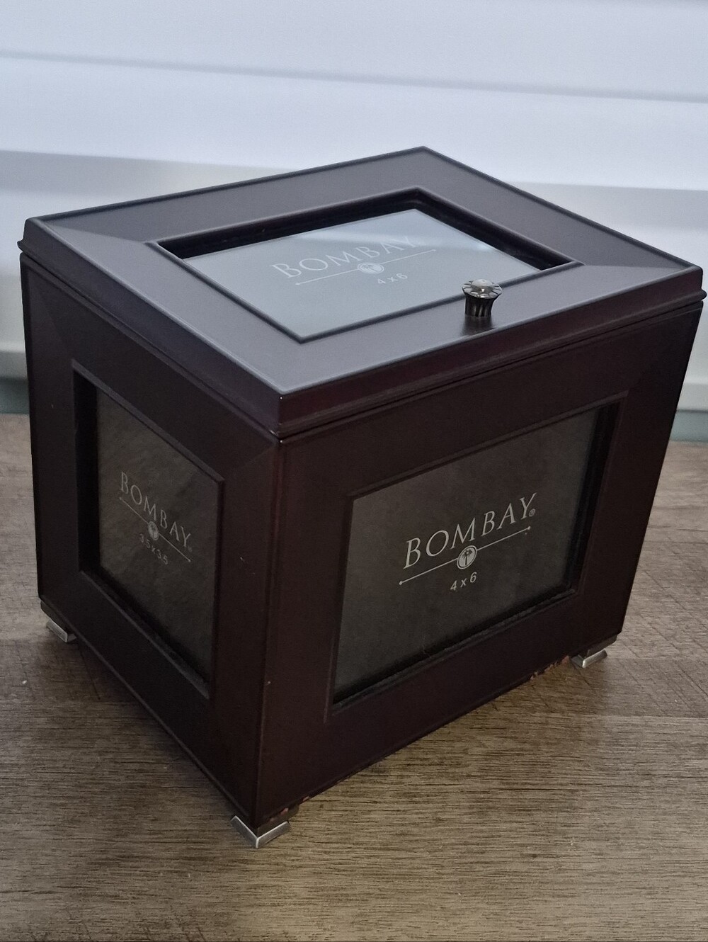 Bombay Company Vintage 96 Photo Box.